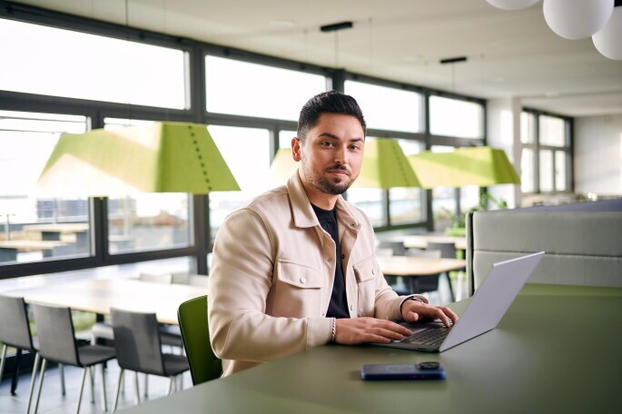 Professional UI/UX Designer (m/w/d) Websites, E-Commerce & Digitale Anwendungen, 1. Bild